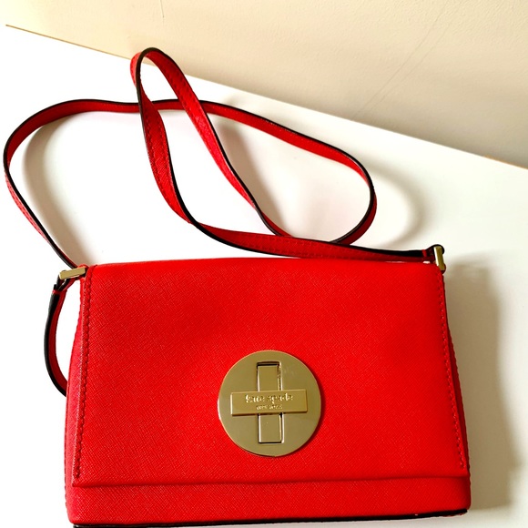 Kate Spade Crossbody (used just twice) - Picture 1 of 3